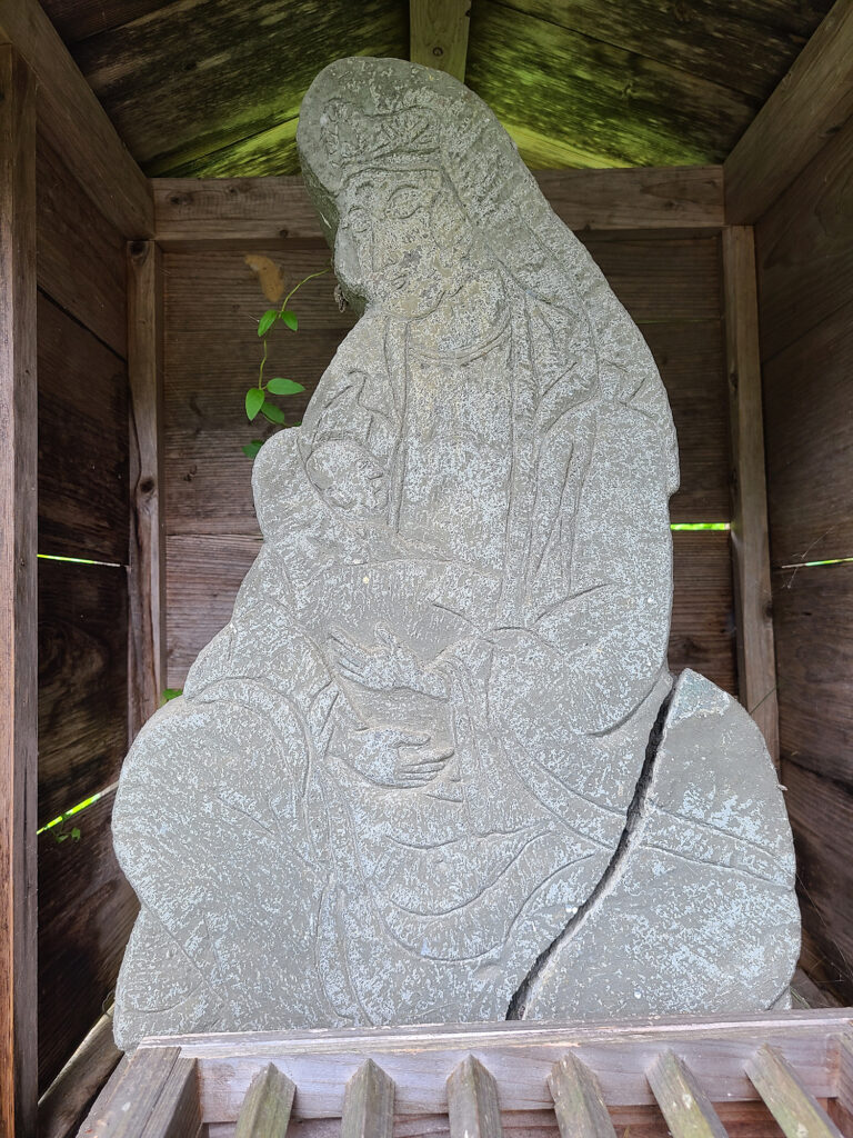 子抱観音北成島